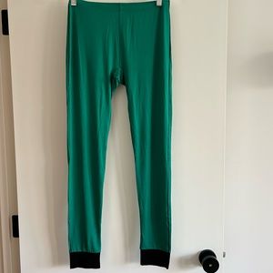 2022 UNIQLO x MARNI Green Black Heattech Leggings - Medium